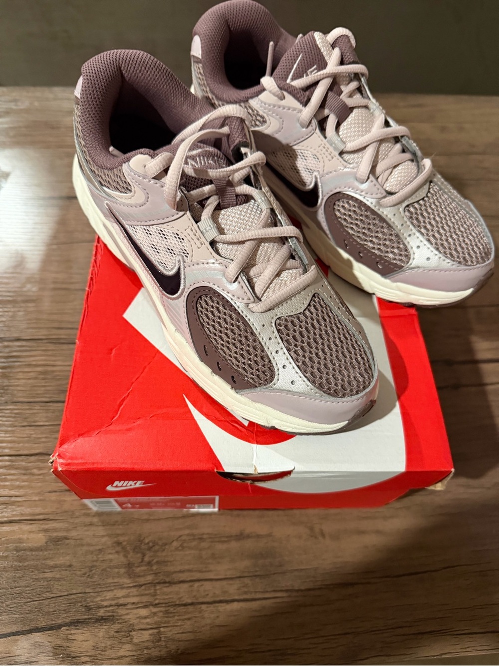 Nike Women’s V5 RNR Trainers